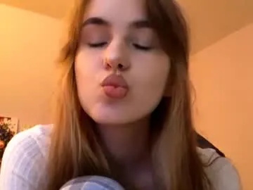 olliefadeley — Goal:To tease my panties hi, i'm new here, i'd be glad to meet you #new #18 #cute #shy #petite [0 tokens remaining]