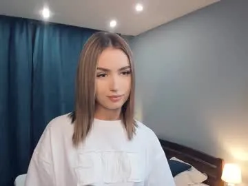 paulettelafevre — GOAL: look what color my bra is [77 tokens remaining] Hello CB,Im Eva<3 im new here #18 #new #skinny #teen #shy