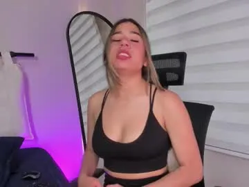 rachell_criss — If you like a good talk, laugh for while and see some dance steps ...  This is your place  / goal sexy dance naked  #bigass #latina #natural #lovense #shaved [0 tokens remaining]