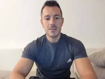 roberto4ever — GOAL TAKE OFF T-SHIRT #muscle #bigass #cum #flexing #private [80 tokens remaining]