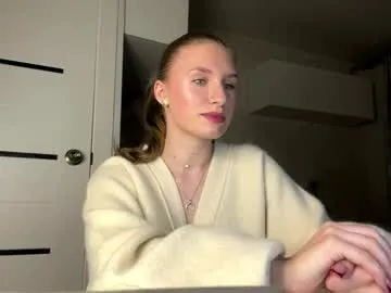 rudymarohl — Hello im Kessy! Goal - change outfit! #new #teen #shy #18 #blonde [36 tokens remaining]