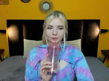 ruthbryant — ahegao face + suck fingers close up [20 tokens left] new girl for your pleasure #submissive #deepthroat  #daddysgirl #blonde #ahegao