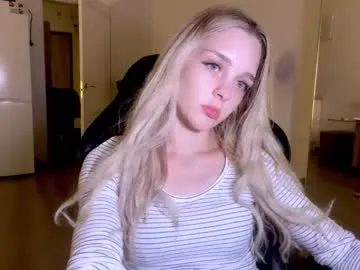 sailormoon666_ — #ahegao #19 #roleplay #smalltits #fitass #dance #nude #striptease #blueeyes SOUND ON IN PVT!!!!!