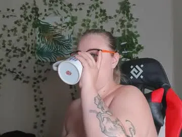 seductive_she_wolf — Goal: caressing naked pussy #belly #18 #bigass  #smalltits #chubby  - Next Goal: Playing with nipples