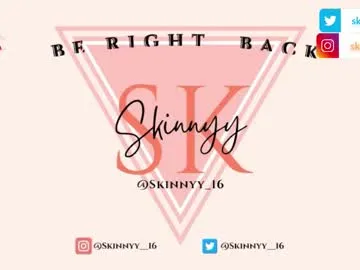 skinnyy_16 — Twerk Twerk with oil [400 tokens left] My ass bounces with your tips -  #bigass #new #lovense #skinny #natural