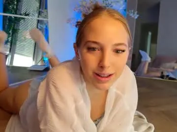 sofiaaaxoxoxo — Happy Friyayyy   wet the kimono in showerrrr  #18 #bigboobs #young #teen #bigass #new #german [1197 tokens remaining]