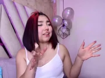 sophievv — GOAL: Doggy style + spank ass [22 tokens remaining]  i
