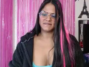 sweetalmaa on Chaturbate 