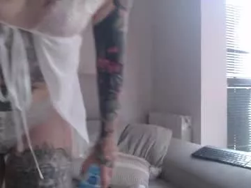 tattoobbgirl on Chaturbate 