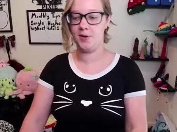 ten_tickle_pixie — I'm back!  /tipmenu /toymenu  #lush #bush #natural #curvy #weird -- Current Goal: Sock/booty tease at 500 tokens -- Next Goal: Hand bra [484 tokens to goal]