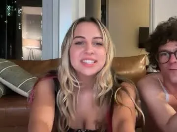 tiffstreatsxoxo on Chaturbate 
