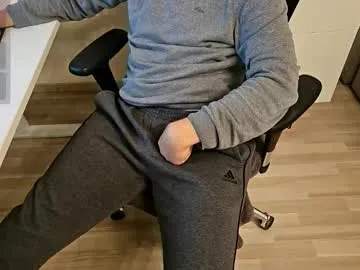 tree1989 on Chaturbate 