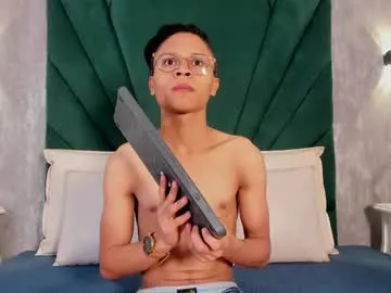 tyler_gus — Keep going [13 tokens left] You can't miss the fantasy of having my cock in your mouth!  #bigcock #hugecock #glasses #skinny #twink