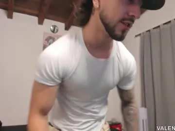valentino2201 — Naked flex  /  PVT OPEN  #latino #lovense #Cum #bigcock #muscle [200 tokens remaining]