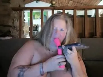 vampwoman — #dutch #mature #bbw #bignaturalboobs #naked