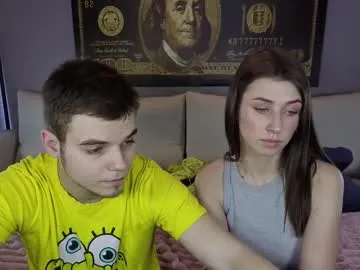 vikki_and_george on Chaturbate 