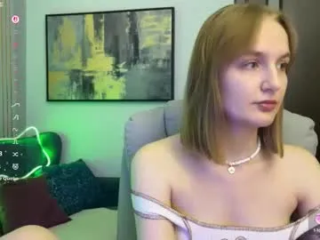 vikky_moon on Chaturbate 