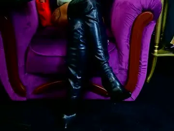 vivianreeve — I give the orders, and you'll love every second of obeying.  PVT IS OPEN!  #bigass #natural #petite #bigboobs #mistress