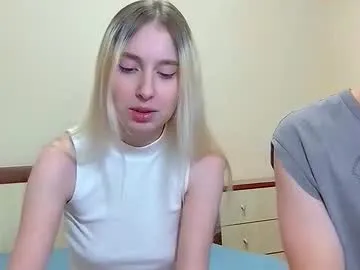 williamandmia — SHOW HER PINK NIPPLES [200 tokens left]