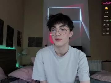 wow_lover on Chaturbate 