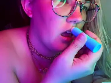 x_dreamgirl_x — Topless [5000 tokens left] Roll dice 73 tokens wins nude+15min control/tip between100-406 #bigboobs #18 #new #bigass #lovense pvt pretip=2000