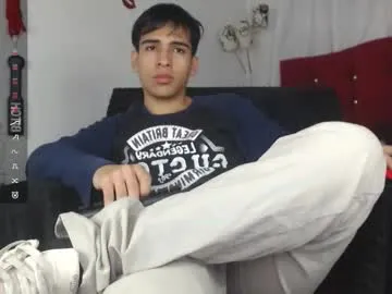 zack_xtreme — CONTROL MY LOVENSE 10 MINUTES   #hairy #cum #bigcock #lovense #young [275 tokens remaining]