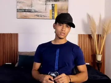 zander_2120 — cumm show [1500 tokens left] Welcome to my room guys!! #exhibitionist #latino #muscle #bigcock #teen