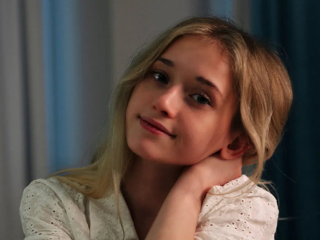 DorisCounsell — Do you know what I really like? To feel a sincere connection with a man. I like to see the spark of desire in his eyes, to hear his breathing hitch, and to know that at this moment he is thinking only of me. Let's create this magic together?I love...