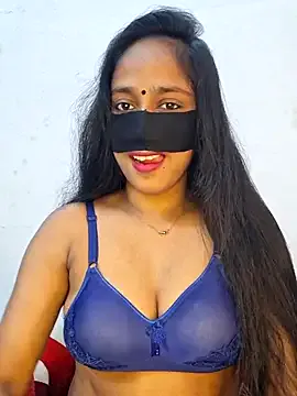 2am_Deshi — Pussy Fingering With Saree