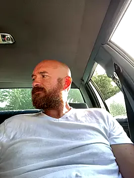 32XRedBeard — Bust a nut naked