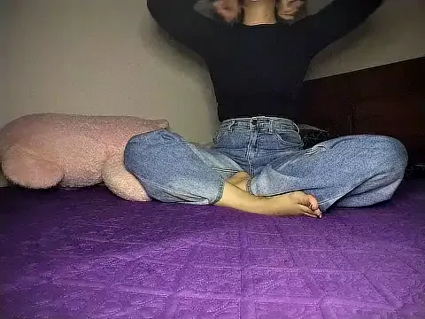 __LuLLu__ on StripChat 
