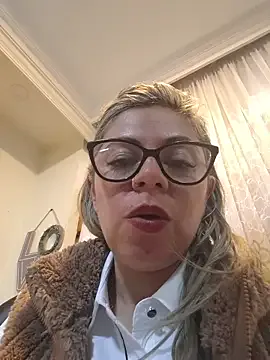 _Cata-Office1 — Freechat on StripChat