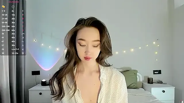 _luna_022 — sexy tease and off bra