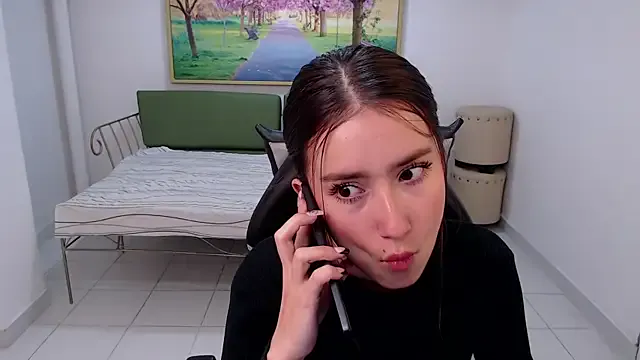 Adhara_Kitten on StripChat 