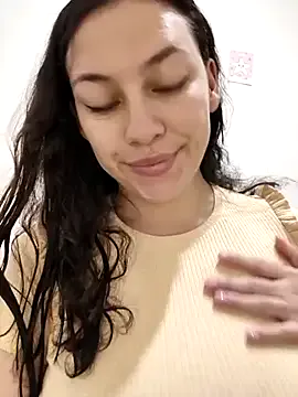 AlanaDesire — Now sucks Alana, slow and deep 