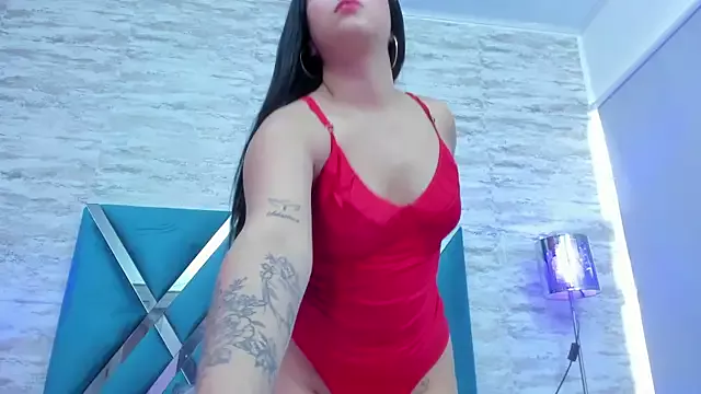 alanaflores_ on StripChat 