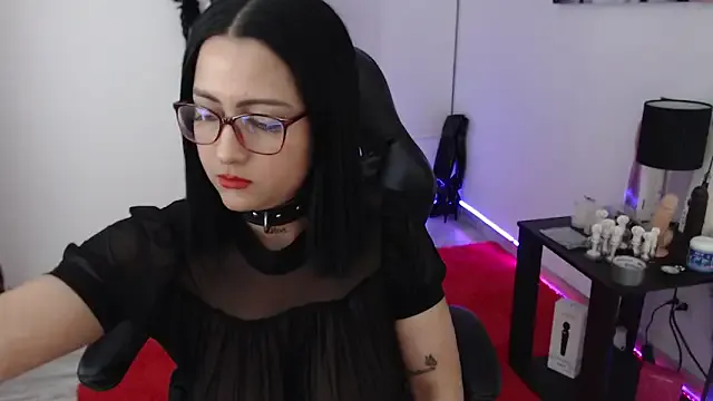 alison_slave — Naughty Slave needs a sadistic master
