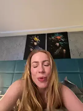 AlyaSeduce on StripChat 