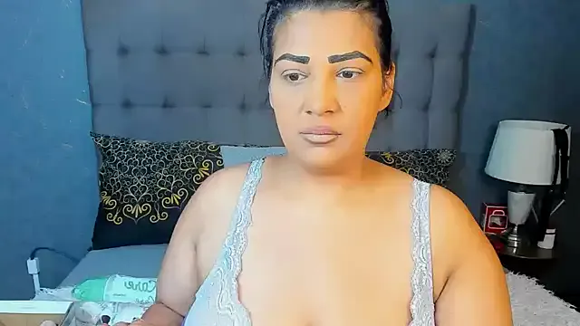 AmyCubes — Freechat on StripChat