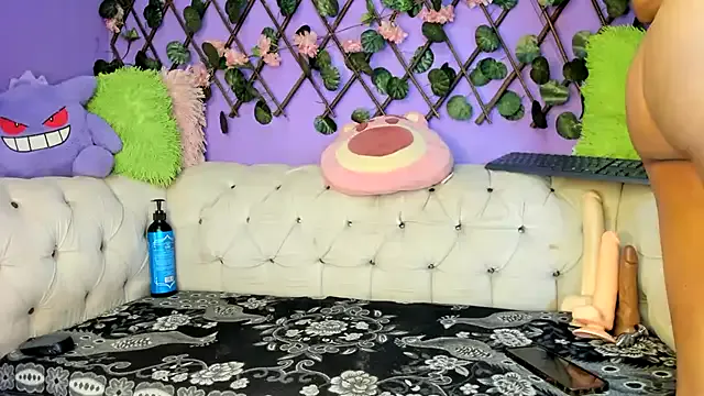 amydelahozgomez — cum and anal