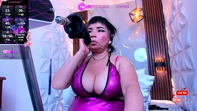 annie_wigg on StripChat 