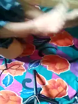 arachnahot on StripChat 