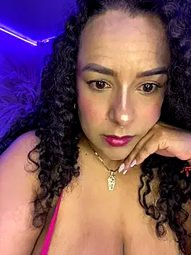 ariadna_cooper on StripChat 
