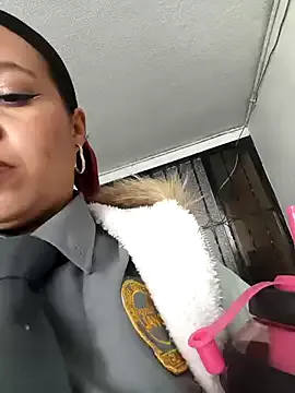Ariana-07 on StripChat 