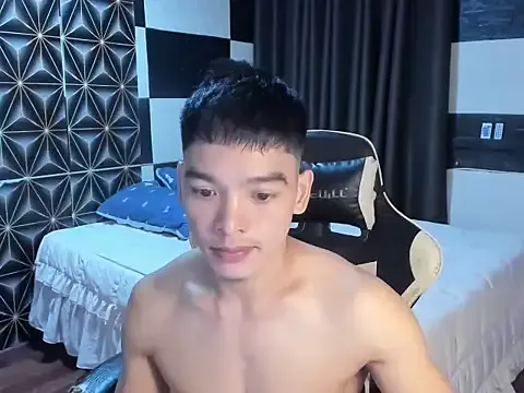 AsianHotBODYY on StripChat 