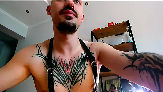 AssHunter4k on StripChat 