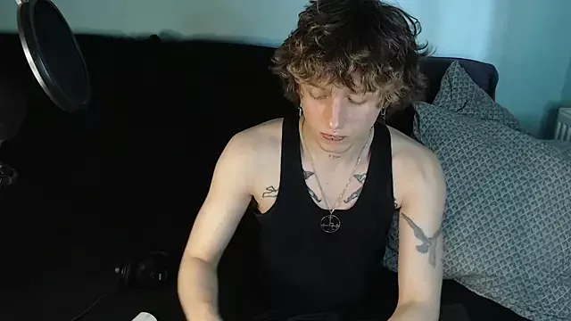 axxxturel on StripChat 