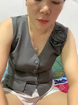 Baby-bigtits on StripChat 