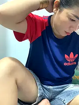 Baby-bigtits on StripChat 
