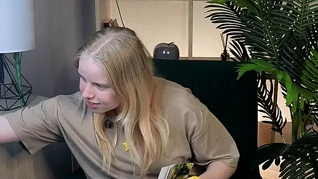 BellKinkle on StripChat 